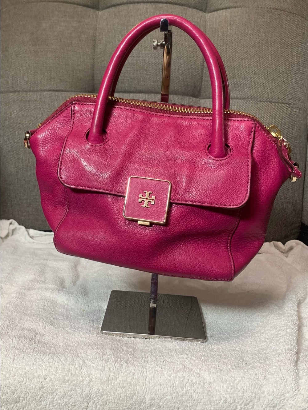 GUC Tory Burch Magenta Satchel